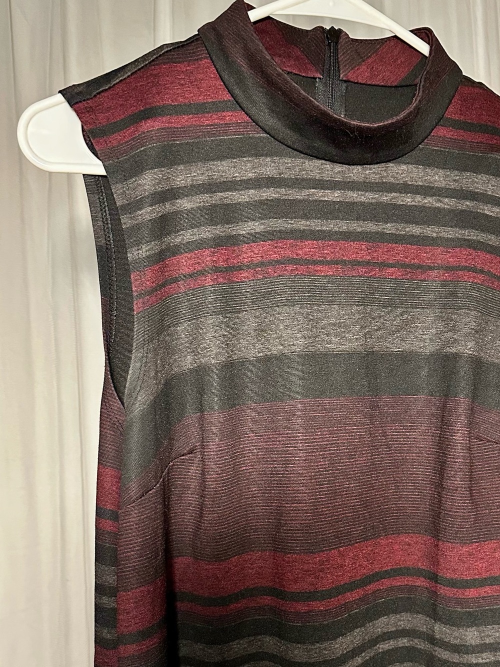 AB Studio Striped Mock Neck Sleeveless Shift Dress Burgundy Grey L